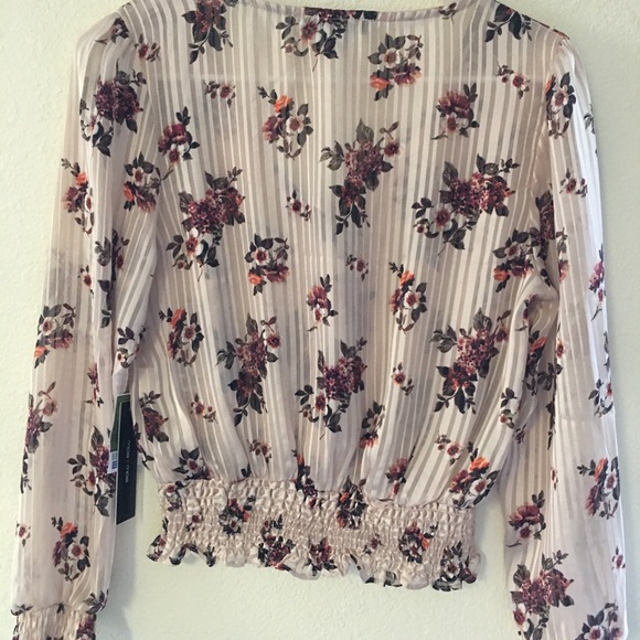 Moa Moa blouse. Size small. New - Picture 2 of 5